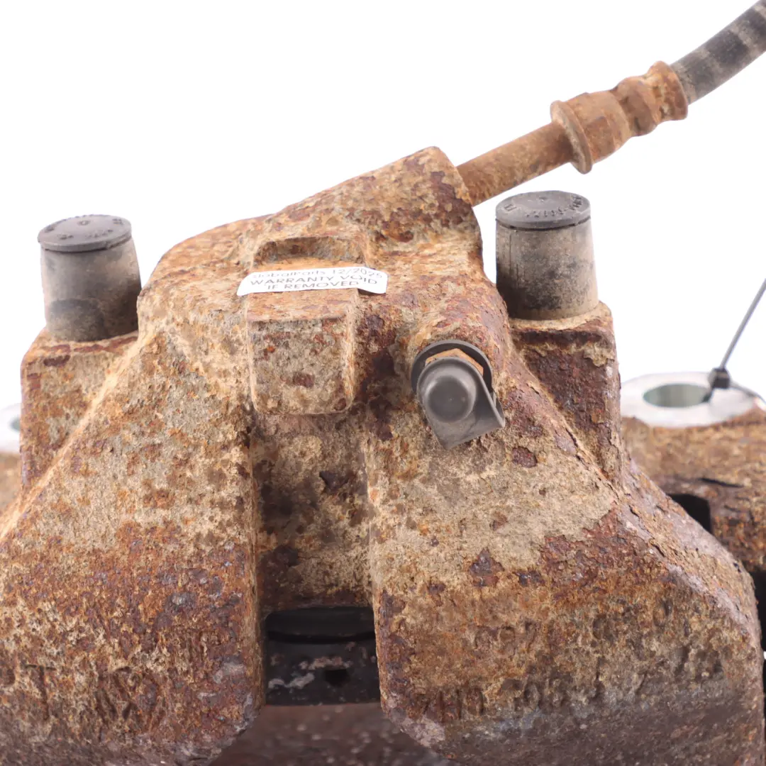 VW Transporter T5 Zacisk Hamulcowy Lewy Przód Przedni - SKU 7H0615123A - Numer Części 7H0615123A