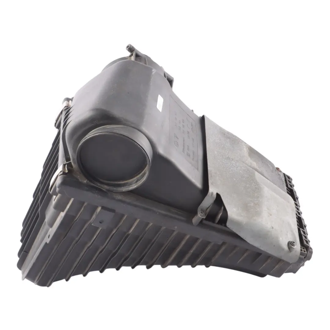 Intake Air Filter Box Housing Casing to Porsche Cayenne Turbo 9PA with Part number 7L0128607 Porsche Cayenne Turbo 9PA Intake Air Filter Box Housing Casing - SKU 7L0128607 - Part number 7L0128607