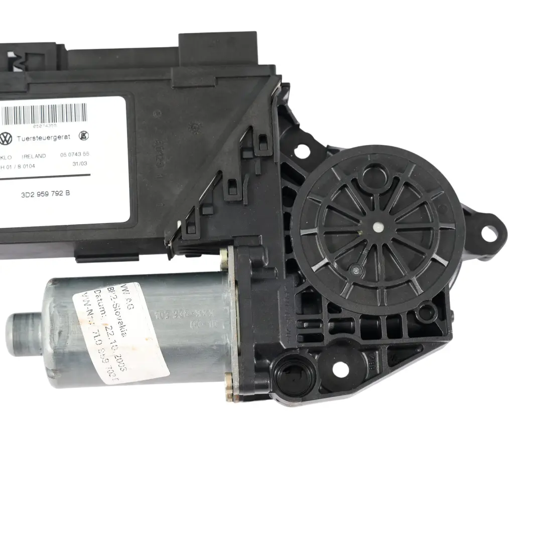 Porsche Cayenne 9PA Front Window Lifter Motor Regulator Driver Side - SKU RHD-7L0959702E - Part number 7L0959702E