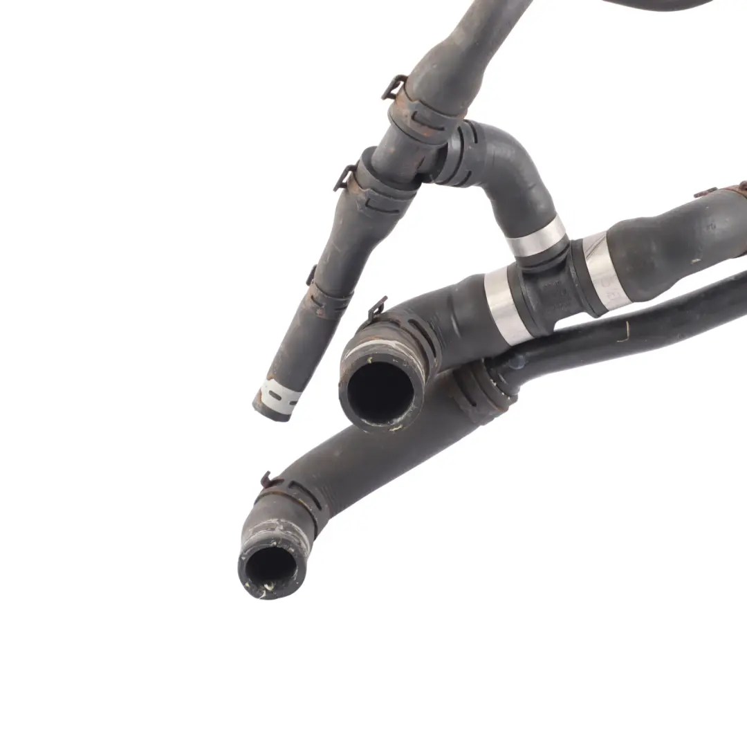 Tubo Raffreddamento Motore Linea Acqua 4.5 V8 per Porsche Cayenne 9PA con numero di parte 7L5122073A Porsche Cayenne 9PA Tubo Raffreddamento Motore Linea Acqua 4.5 V8 - SKU 7L5122073A - Numero di parte 7L5122073A