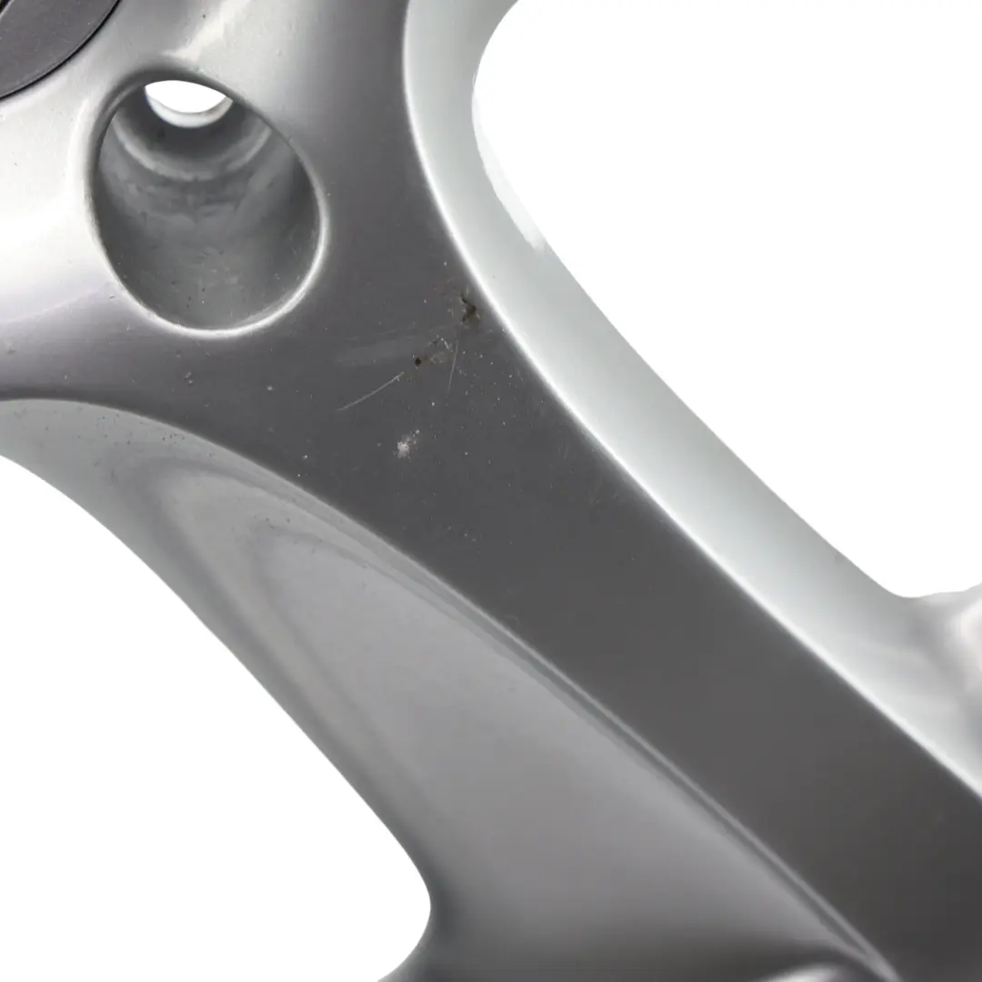 Jante Alliage Argentée 20" 9J ET:60 pour Porsche Cayenne 955 9PA à propos du numéro de pièce 7L5601025F Porsche Cayenne 955 9PA Jante Alliage Argentée 20" 9J ET:60 - SKU 7L5601025F-1 - Numéro de pièce 7L5601025F