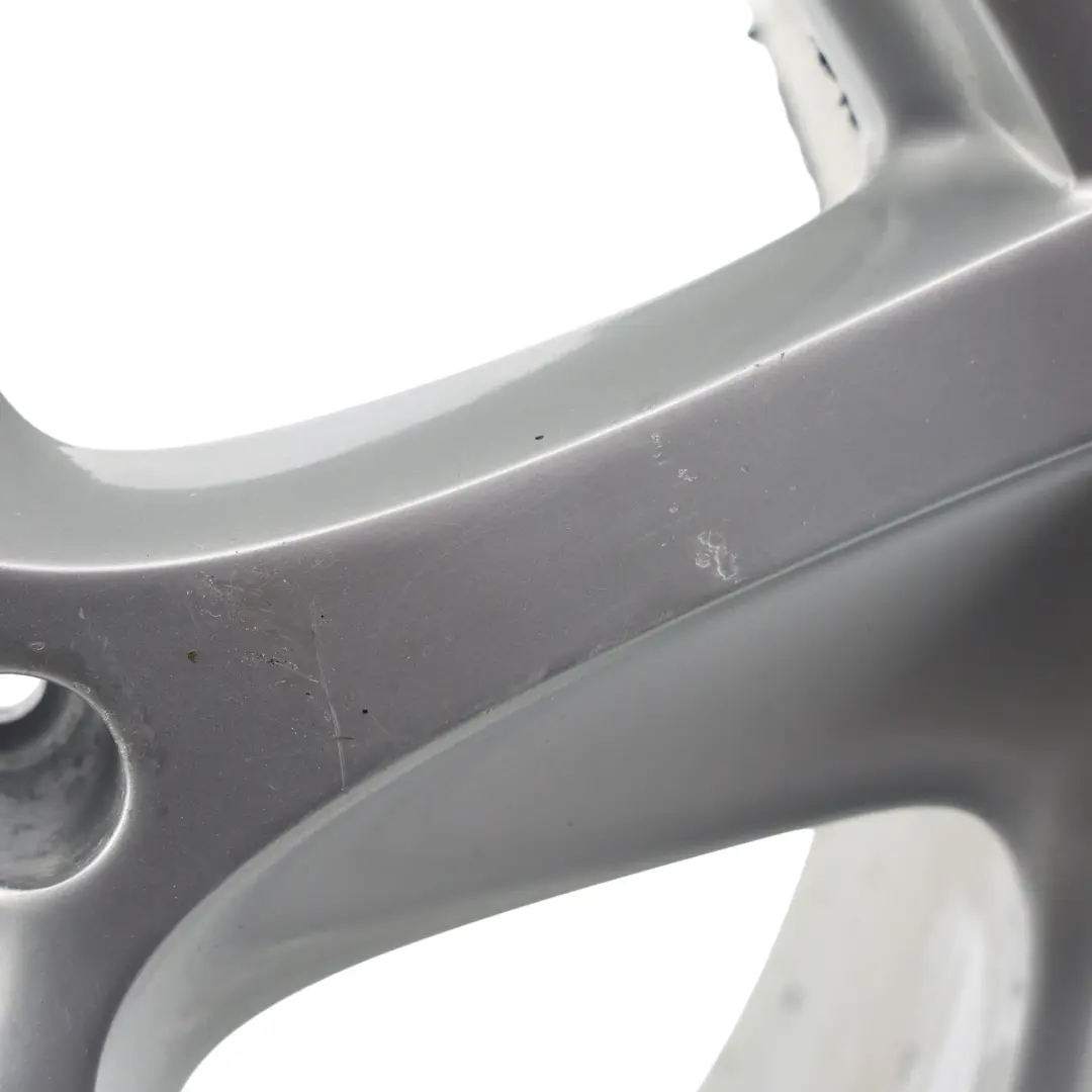 Cerchio In Lega Sliver 20" 9J ET:60 per Porsche Cayenne 955 9PA con numero di parte 7L5601025F Porsche Cayenne 955 9PA Cerchio In Lega Sliver 20" 9J ET:60 - SKU 7L5601025F-2 - Numero di parte 7L5601025F