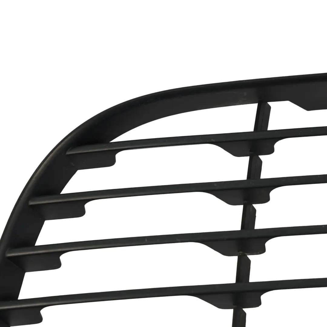 Stoßstange Vorne Unten Kühlergrill Links für Porsche Cayenne Turbo 9PA mit Teilenummer 7L5807681A Porsche Cayenne Turbo 9PA Stoßstange Vorne Unten Kühlergrill Links - SKU 7L5807681A - Teilenummer 7L5807681A