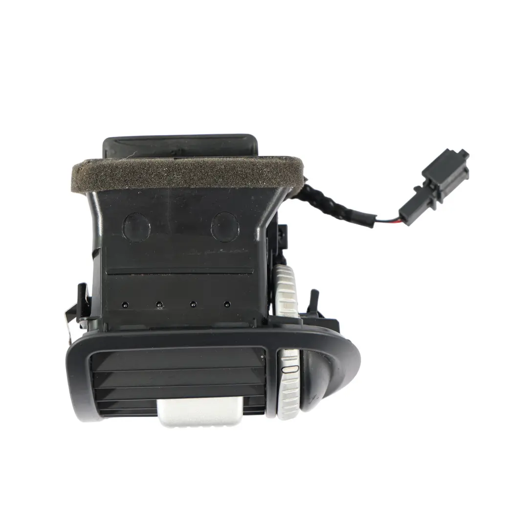 Rejilla Ventilación Salpicadero Boquilla Derecha para Porsche Cayenne 955 con número de pieza 7L5819704A Porsche Cayenne 955 Rejilla Ventilación Salpicadero Boquilla Derecha - SKU 7L5819704A - Número de pieza 7L5819704A