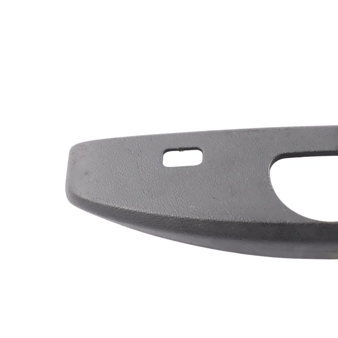 Panneau Recouvrement Essuie-Glace Arrière Coffre pour Porsche Cayenne 9PA à propos du numéro de pièce 7L5867929 Porsche Cayenne 9PA Panneau Recouvrement Essuie-Glace Arrière Coffre - SKU 7L5867929 - Numéro de pièce 7L5867929