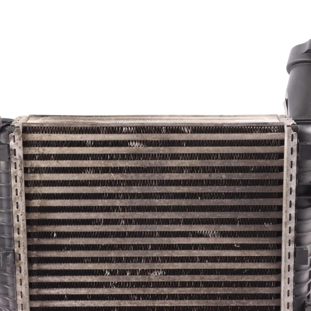 7L Audi Q7 3.0 TDI Intercooler Aria Sinistro per Volkswagen Touareg con numero di parte 7L6145803C Volkswagen Touareg 7L Audi Q7 3.0 TDI Intercooler Aria Sinistro - SKU 7L6145803C - Numero di parte 7L6145803C