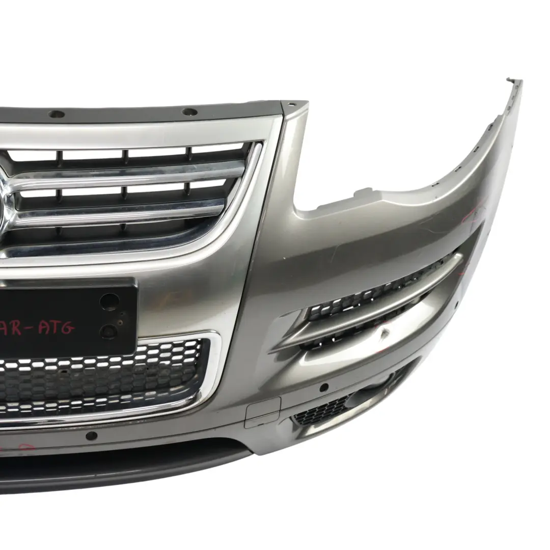 7L Front Bumper Trim Panel PDC Atacama Grey Metallic - R7P to Volkswagen VW Touareg with Part number 7L6807217AR Volkswagen VW Touareg 7L Front Bumper Trim Panel PDC Atacama Grey Metallic - R7P - SKU 7L6807217AR-ATG - Part number 7L6807217AR