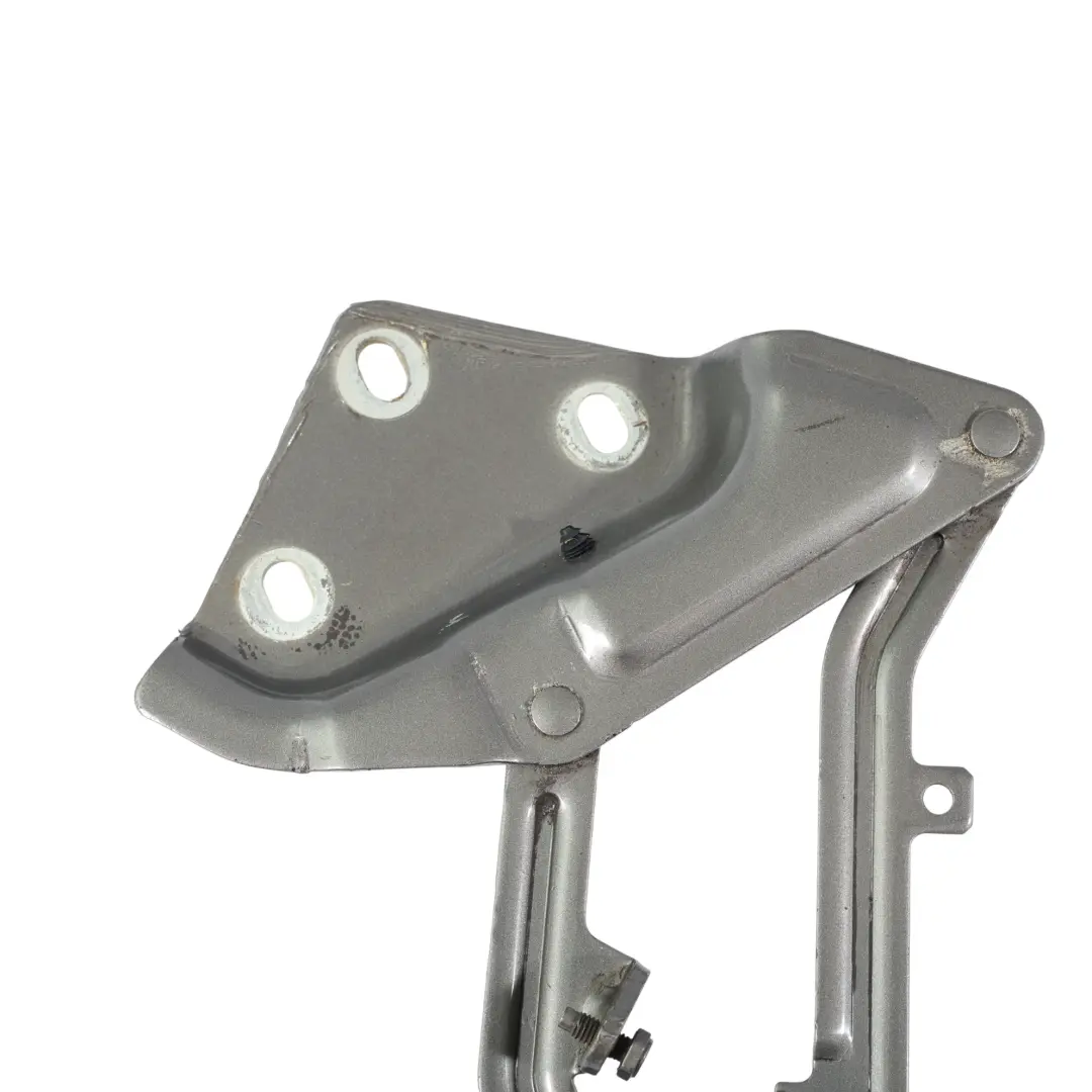 7L Zawias Maski Lewy Przód Atacama Grey - R7P do Volkswagen Touareg o numerze 7L6823302A Volkswagen Touareg 7L Zawias Maski Lewy Przód Atacama Grey - R7P - SKU 7L6823302A-ATG - Numer Części 7L6823302A