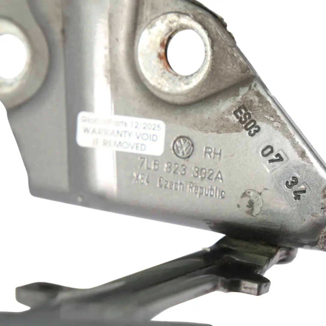 VW Touareg 7L Cerniera Del Cofano Anteriore Sinistra Atacama Grey R7P - SKU 7L6823302A-ATG - Numero di parte 7L6823302A