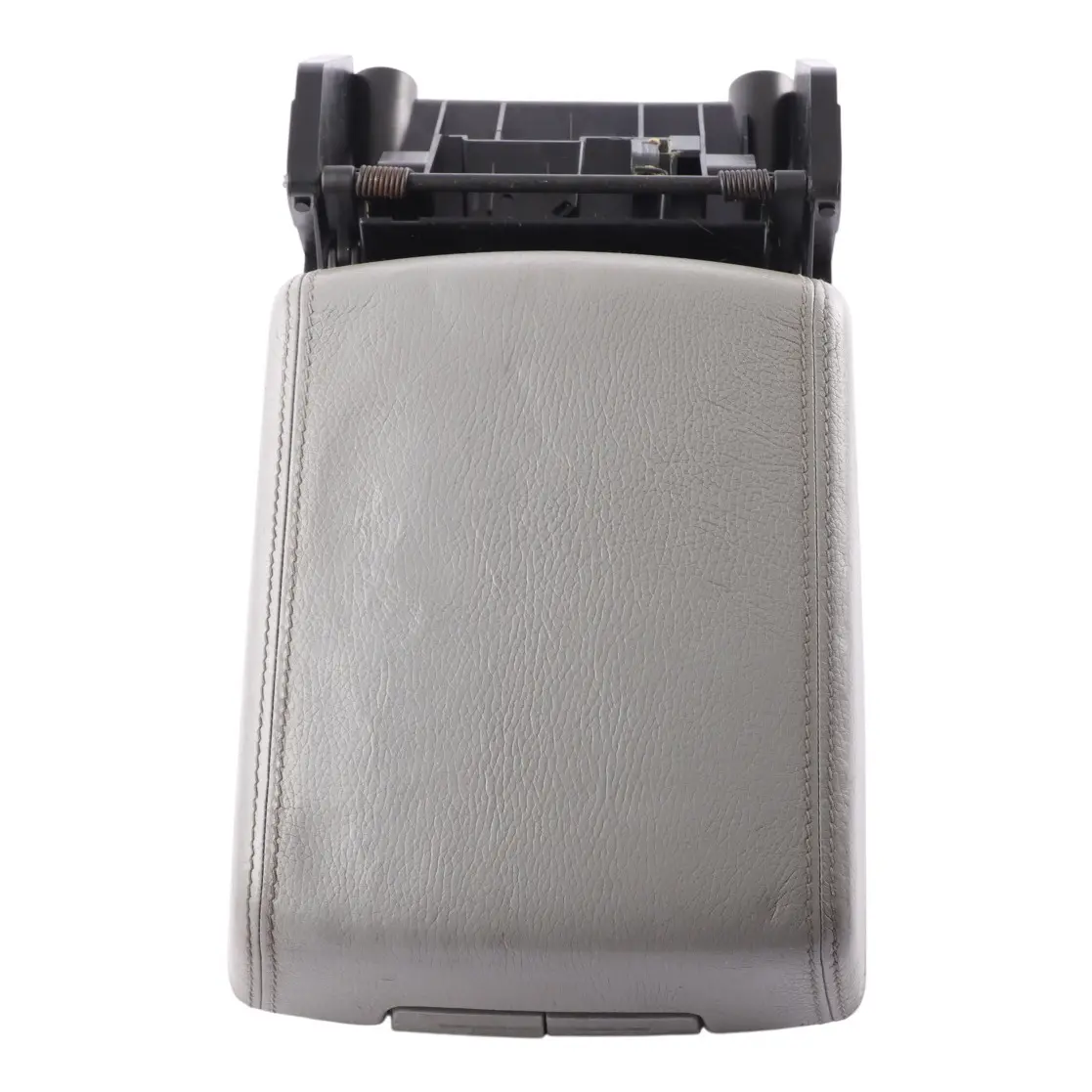 Volkswagen Touareg 7L Centre Console Armrest Black Leather 7L6863762D