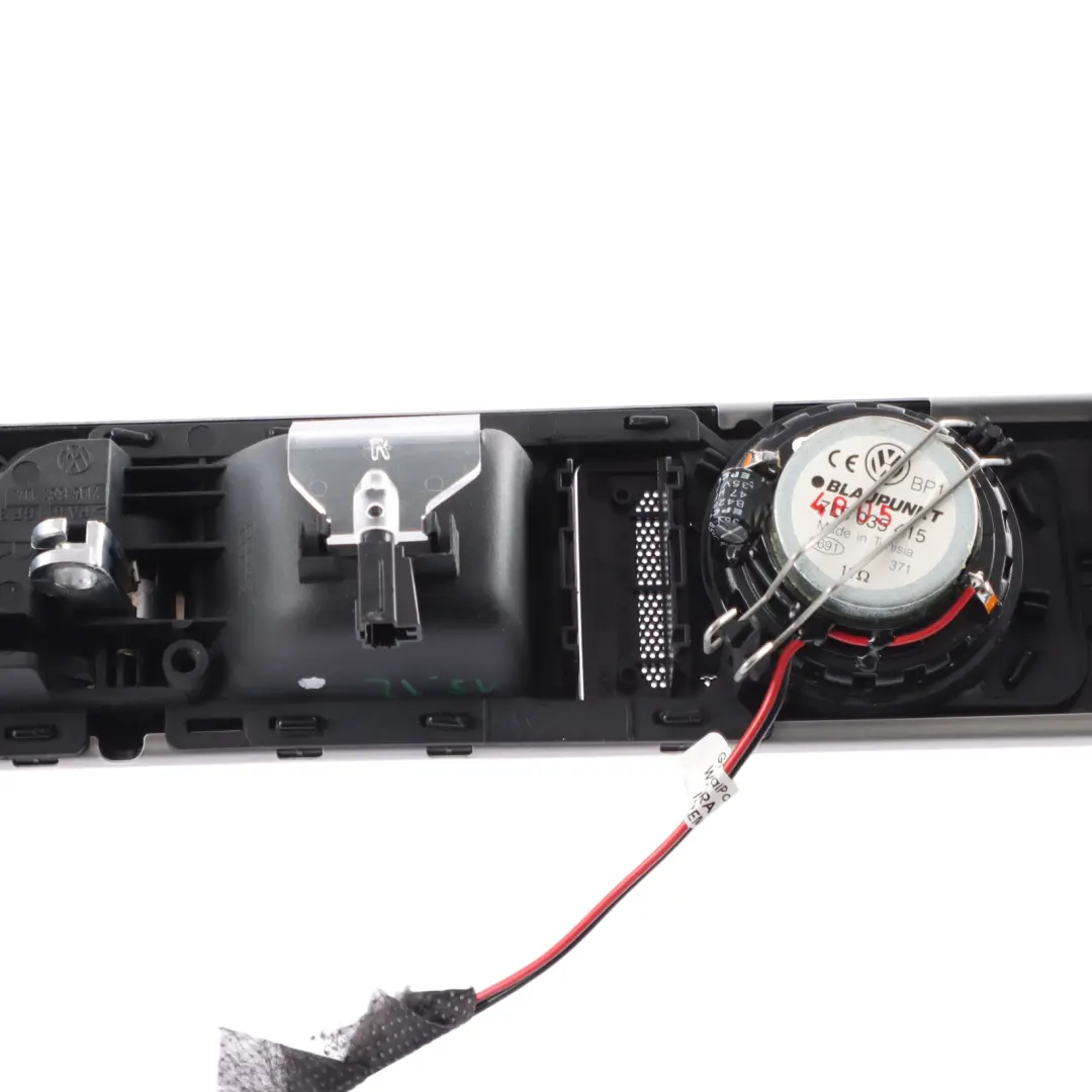 7L Strip Cover Trim Panel Door Rear Right O/S to VW Volkswagen Touareg with Part number 7L6868086D VW Volkswagen Touareg 7L Strip Cover Trim Panel Door Rear Right O/S - SKU 7L6868086D - Part number 7L6868086D