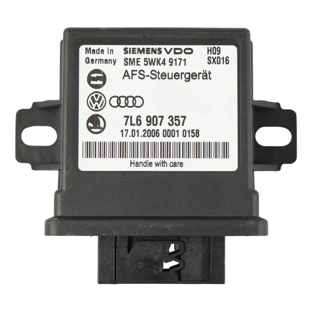Volskwagen Touareg 7L Moduł Sterownik Świateł do VW o numerze 7L6907357 VW Volskwagen Touareg 7L Moduł Sterownik Świateł - SKU 7L6907357 - Numer Części 7L6907357