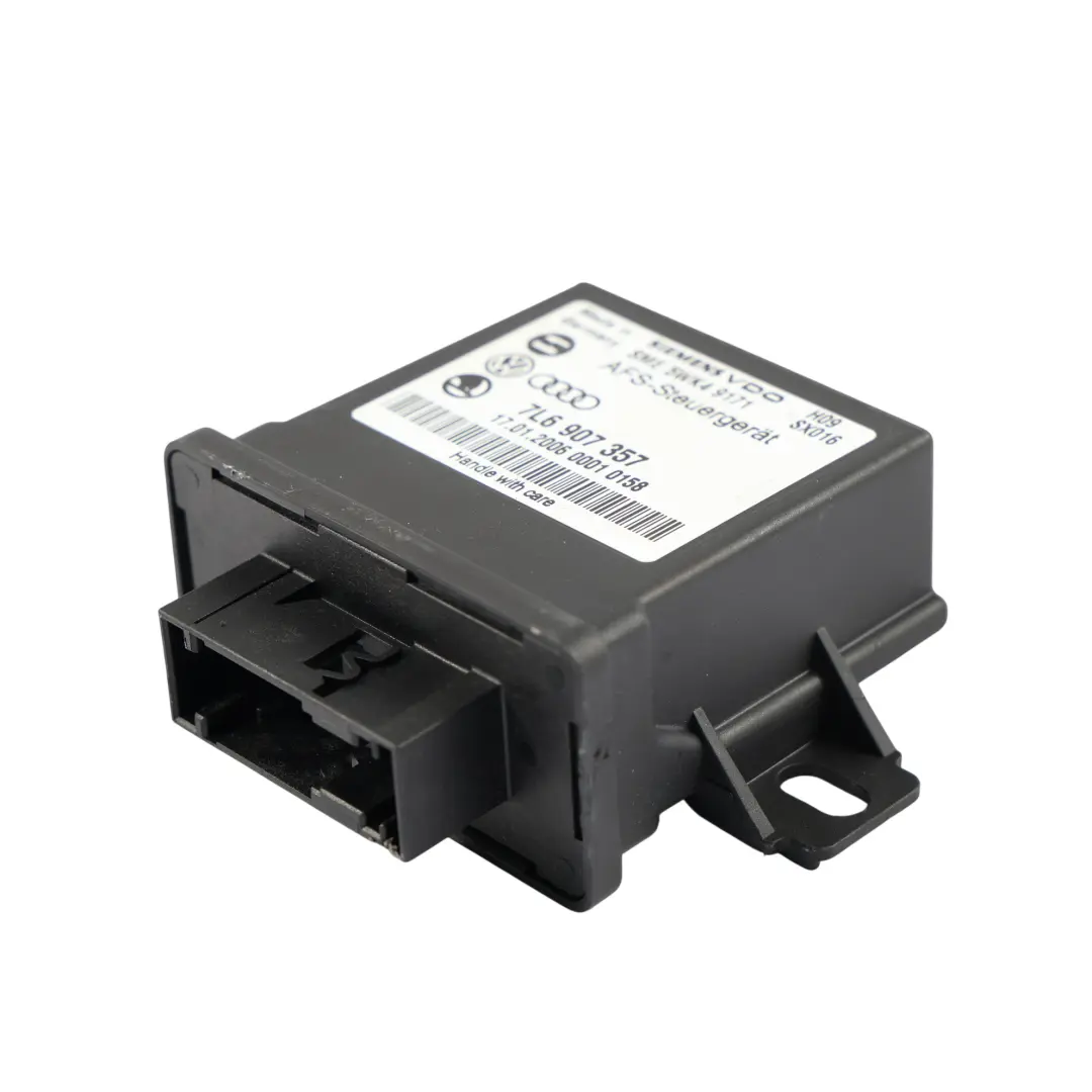 Volskwagen Touareg 7L Adaptive Headlight Control Module Unit to VW with Part number 7L6907357 VW Volskwagen Touareg 7L Adaptive Headlight Control Module Unit - SKU 7L6907357 - Part number 7L6907357