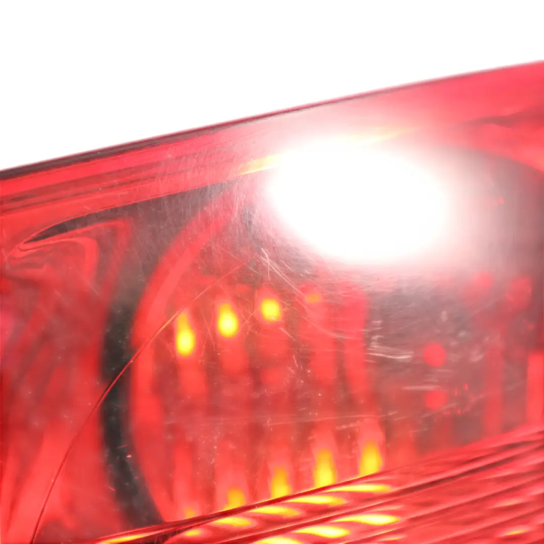 7L Tail Light Rear Lamp Outer Right O/S to VW Volkswagen Touareg with Part number 7L6945096K VW Volkswagen Touareg 7L Tail Light Rear Lamp Outer Right O/S - SKU 7L6945096K - Part number 7L6945096K