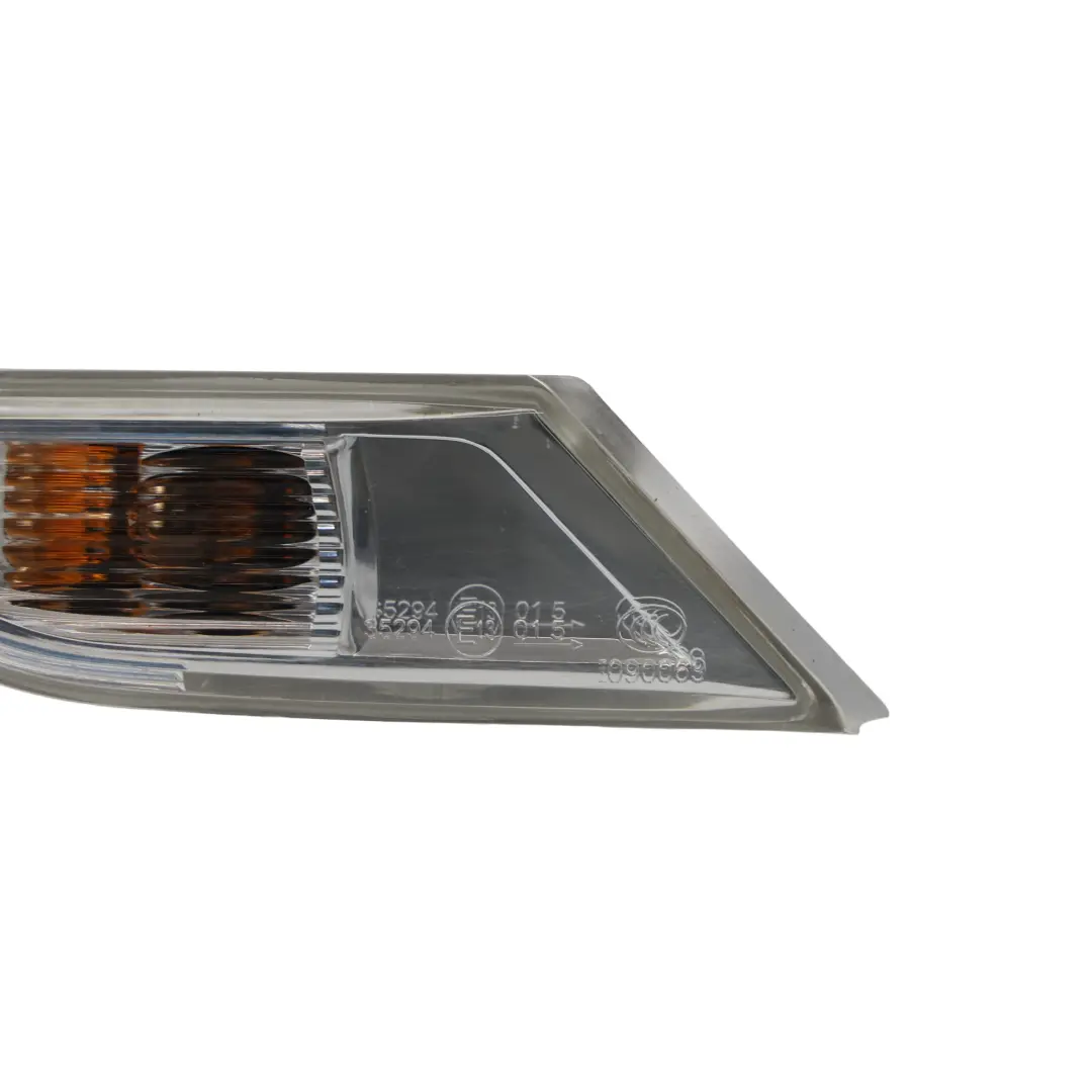 Indicatore Di Direzione Anteriore Destro per VW Volkswagen Transporter T6 con numero di parte 7LA949102 VW Volkswagen Transporter T6 Indicatore Di Direzione Anteriore Destro - SKU 7LA949102 - Numero di parte 7LA949102