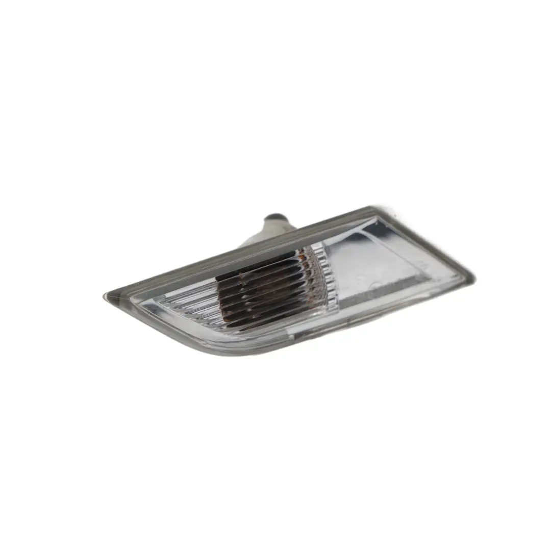 Indicatore Di Direzione Anteriore Destro per VW Volkswagen Transporter T6 con numero di parte 7LA949102 VW Volkswagen Transporter T6 Indicatore Di Direzione Anteriore Destro - SKU 7LA949102 - Numero di parte 7LA949102