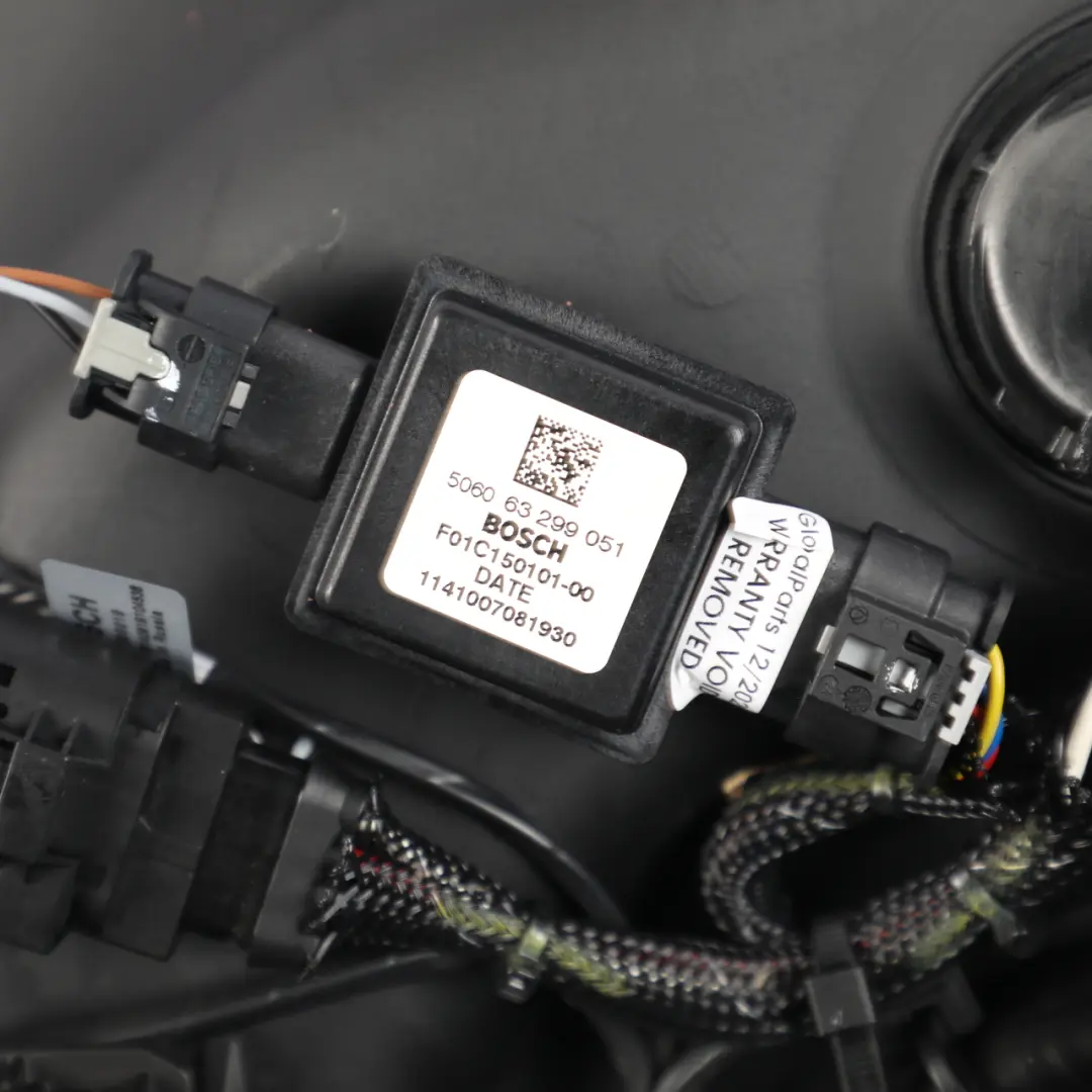 VW Volkswagen Touareg 7P AdBlue Tank Reservoir 3.0 TDI Diesel Engine - SKU 7P0131878 - Part number 7P0131878