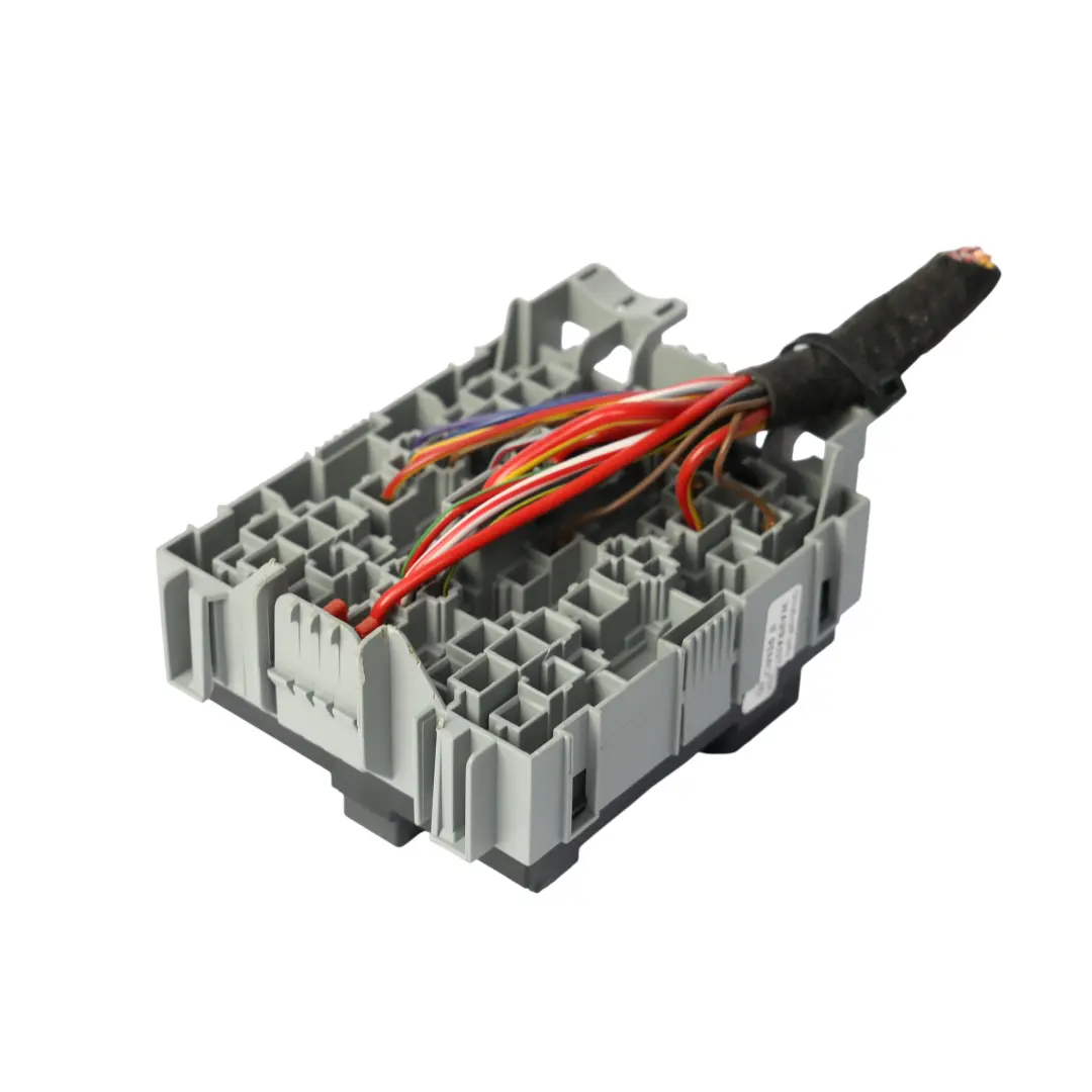 Volkswagen Touareg 7P Scatola Dei Fusibili Modulo Di Controllo Relè - SKU 7P0937211A-1 - Numero di parte 7P0937211A