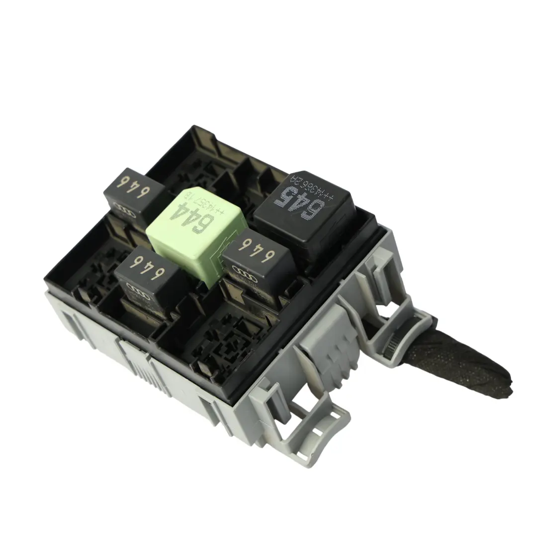 7P Boîte À Fusibles Module De Contrôle De Relais pour Volkswagen Touareg à propos du numéro de pièce 7P0937211A Volkswagen Touareg 7P Boîte À Fusibles Module De Contrôle De Relais - SKU 7P0937211A-1 - Numéro de pièce 7P0937211A