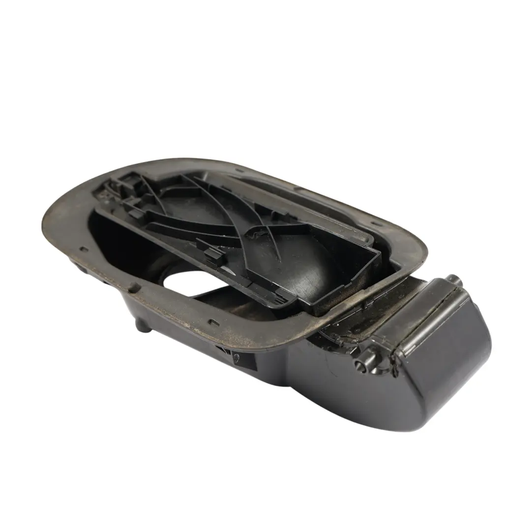 7P Embellecedor De La Tapa Del Depósito Combustible 7P6809857 para Volkswagen Touareg con número de pieza 7P6809857A Volkswagen Touareg 7P Embellecedor De La Tapa Del Depósito Combustible 7P6809857 - SKU 7P6809857A-1 - Número de pieza 7P6809857A