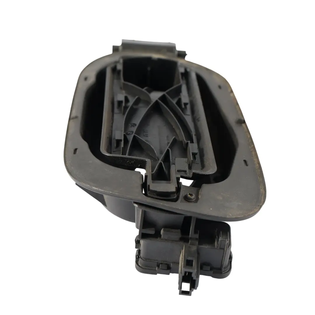 7P Embellecedor De La Tapa Del Depósito Combustible 7P6809857 para Volkswagen Touareg con número de pieza 7P6809857A Volkswagen Touareg 7P Embellecedor De La Tapa Del Depósito Combustible 7P6809857 - SKU 7P6809857A-1 - Número de pieza 7P6809857A