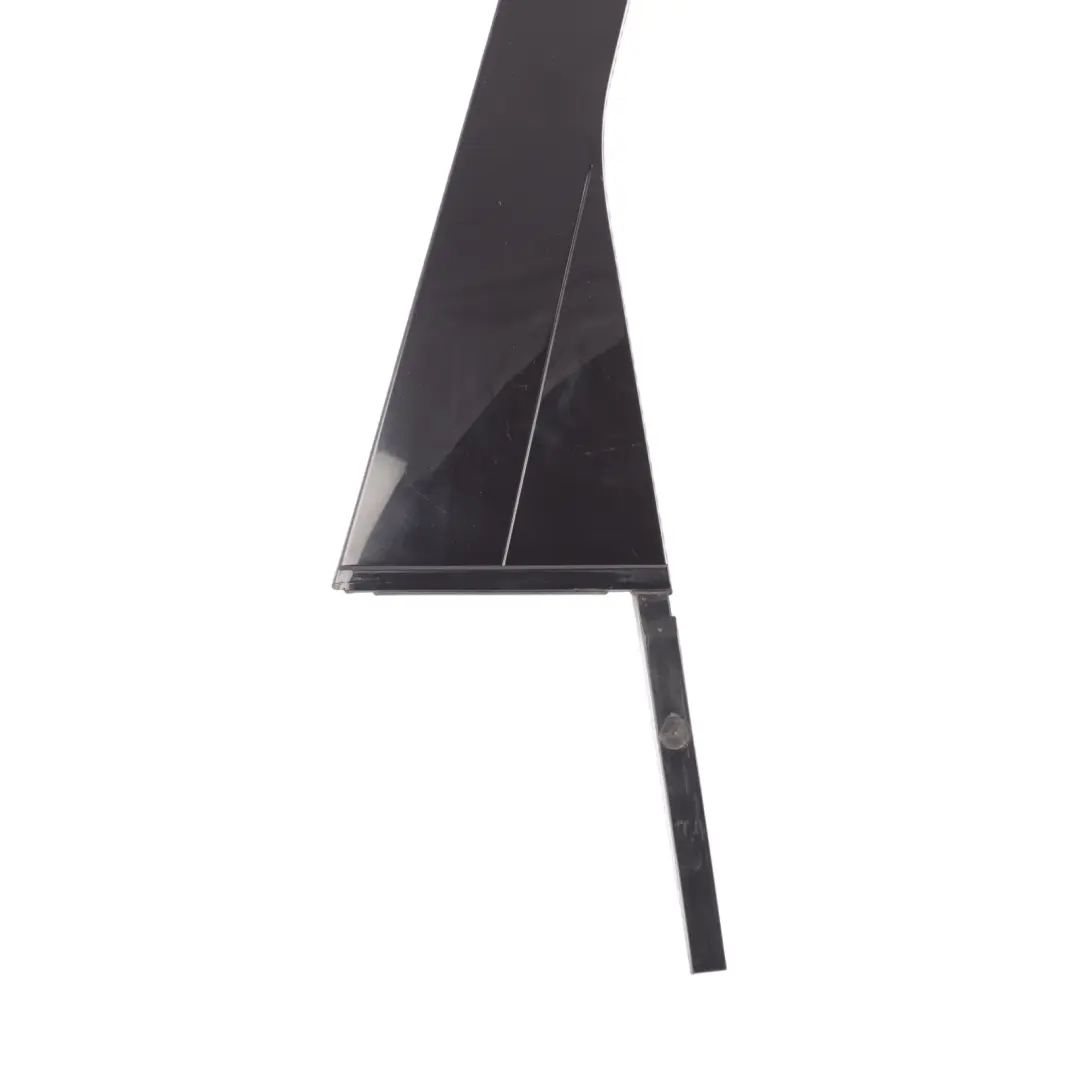 Volkswagen Touareg 7P Rivestimento Staffa Striscia Posteriore Destra - SKU 7P6839904 - Numero di parte 7P6839904