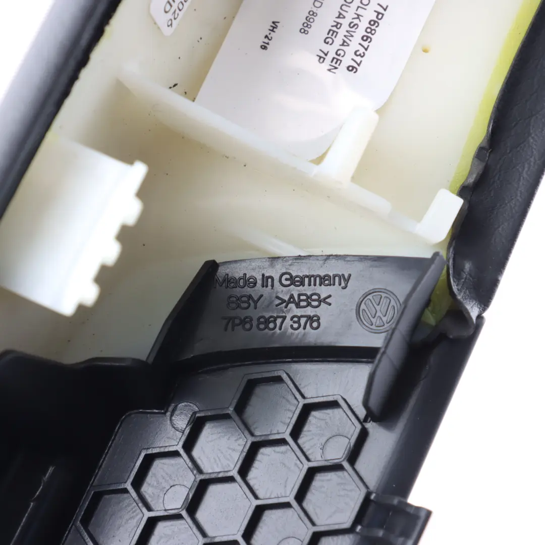 7P Rear Door Trim Switch Pull Handle Titan Black Right O/S to VW Touareg with Part number 7P6867376 VW Touareg 7P Rear Door Trim Switch Pull Handle Titan Black Right O/S - SKU 7P6867376 - Part number 7P6867376