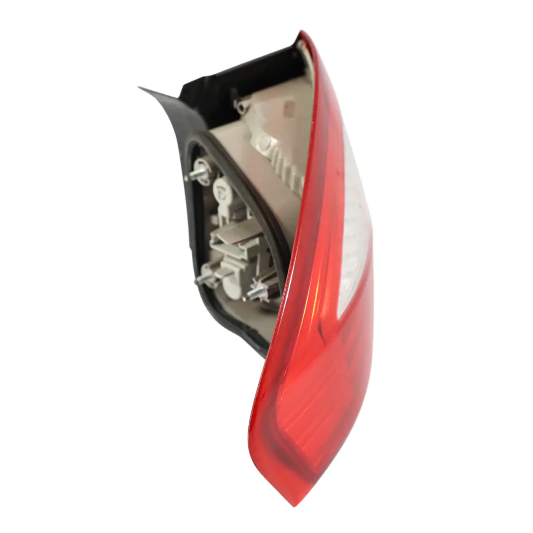 Mk4 Lampa Zewnętrzna Błotnika Tył Lewo do Ford Mondeo o numerze 7S71-13405-A Ford Mondeo Mk4 Lampa Zewnętrzna Błotnika Tył Lewo - SKU 7S71-13405-A - Numer Części 7S71-13405-A