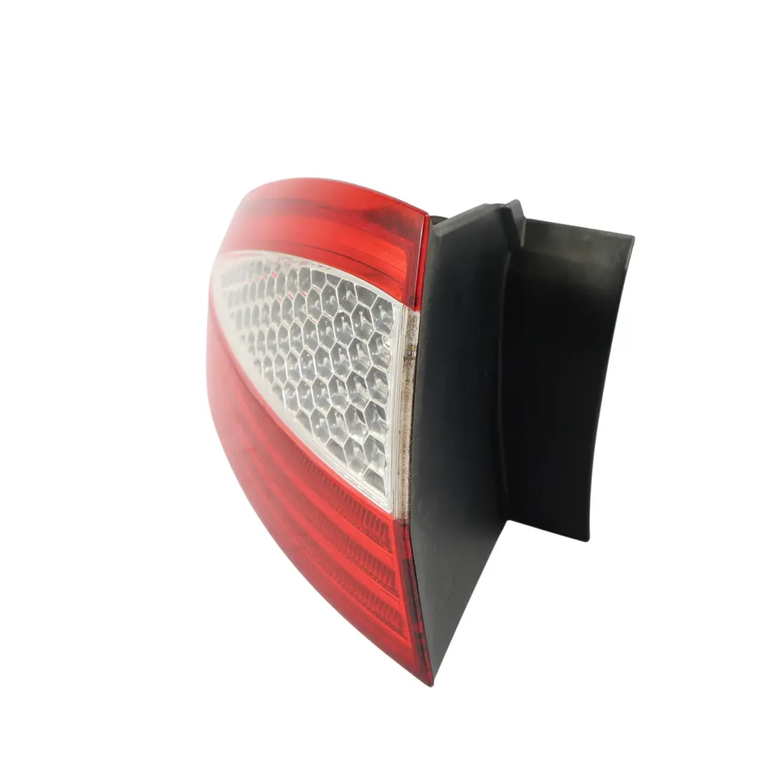 Ford Mondeo Mk4 Hinteres Ende Äußere Kotflügel Lampe Links - SKU 7S71-13405-A - Teilenummer 7S71-13405-A