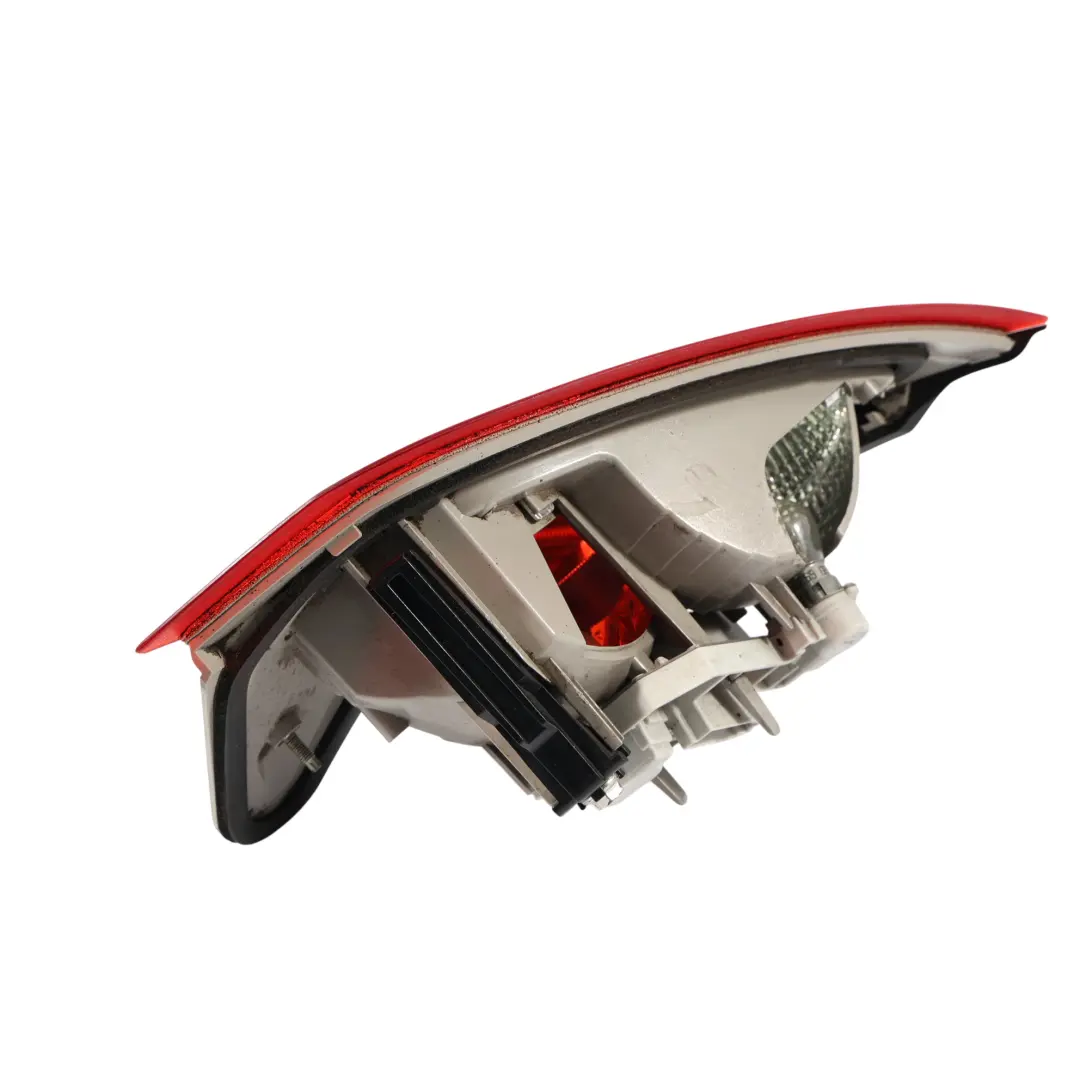 Mk4 Feu Arrière Gauche Intérieur De Hayon pour Ford Mondeo à propos du numéro de pièce 7S71-13A603-A Ford Mondeo Mk4 Feu Arrière Gauche Intérieur De Hayon - SKU 7S71-13A603-A - Numéro de pièce 7S71-13A603-A