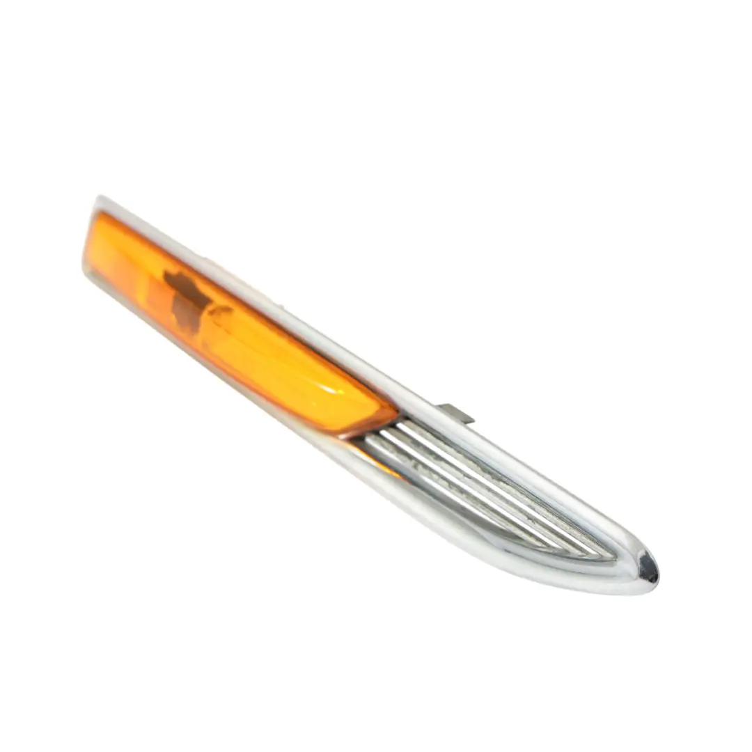 Ford Mondeo Mk4 Pannello Anteriore Indicatore Ripetitore Destro 7S7113K354AF - SKU 7S71-13K354-AF - Numero di parte 7S71-13K354-AF