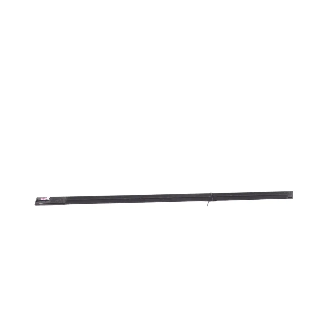 Mk4 Listwa Szyby Drzwi Chromowana Przednia Prawa do Ford Mondeo o numerze 7S71-A20562-AJ Ford Mondeo Mk4 Listwa Szyby Drzwi Chromowana Przednia Prawa - SKU 7S71-A20562-AJ - Numer Części 7S71-A20562-AJ
