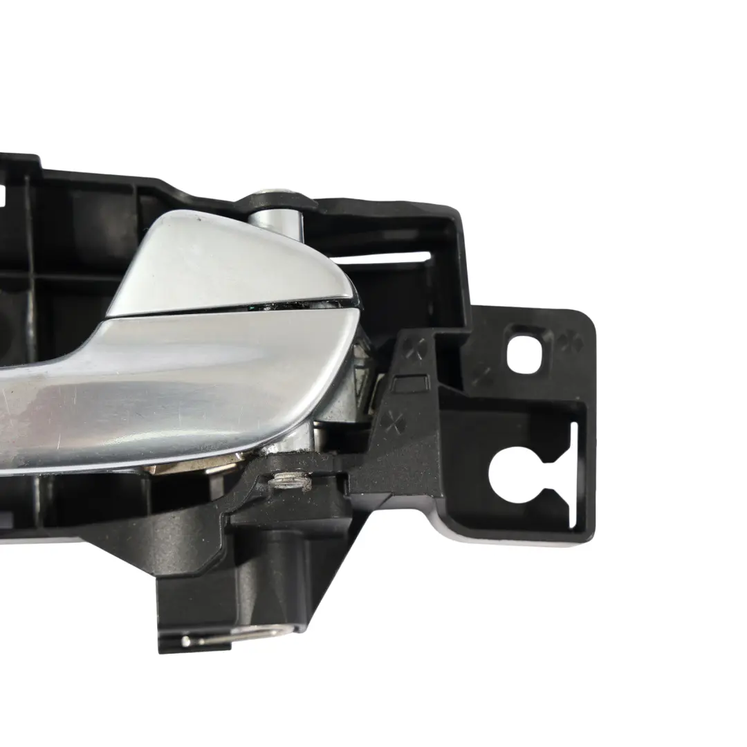 Mk4 Asidero Interior Puerta Delantera Derecha para Ford Mondeo con número de pieza 7S71-A22600-AB Ford Mondeo Mk4 Asidero Interior Puerta Delantera Derecha - SKU 7S71-A22600-AB - Número de pieza 7S71-A22600-AB