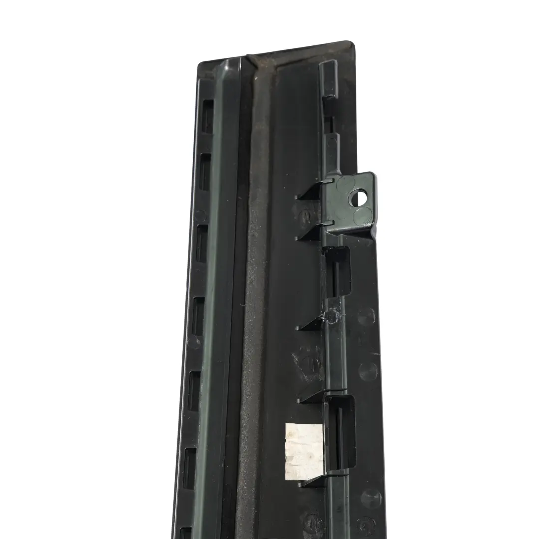 Mk4 Puerta Trasera B-Pilar Embellecedor Tira Derecha para Ford Mondeo con número de pieza 7S71-A254A40-AB Ford Mondeo Mk4 Puerta Trasera B-Pilar Embellecedor Tira Derecha - SKU 7S71-A254A40-AB - Número de pieza 7S71-A254A40-AB