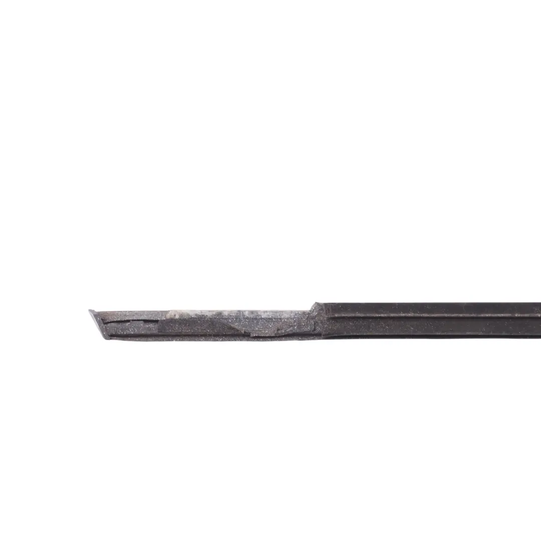 MK4 Moldura Ventana Puerta Trasera Derecha Cromada para Ford Mondeo con número de pieza 7S71-A25604-CD Ford Mondeo MK4 Moldura Ventana Puerta Trasera Derecha Cromada - SKU 7S71-A25604-CD - Número de pieza 7S71-A25604-CD