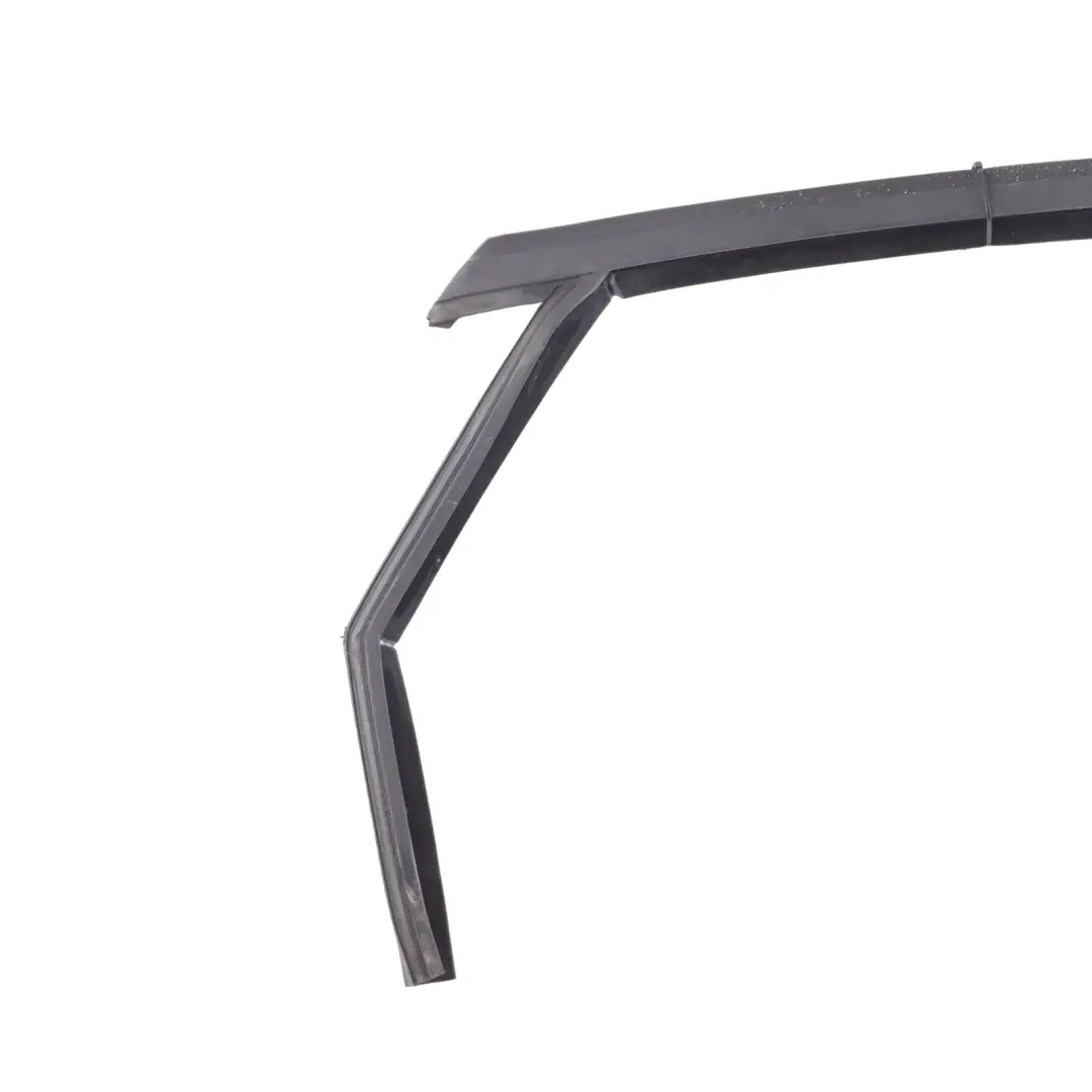 Guarnizione Vetro Porta Posteriore Destra per Ford Mondeo IV con numero di parte 7S71-A25824-AU Ford Mondeo IV Guarnizione Vetro Porta Posteriore Destra - SKU 7S71-A25824-AU - Numero di parte 7S71-A25824-AU