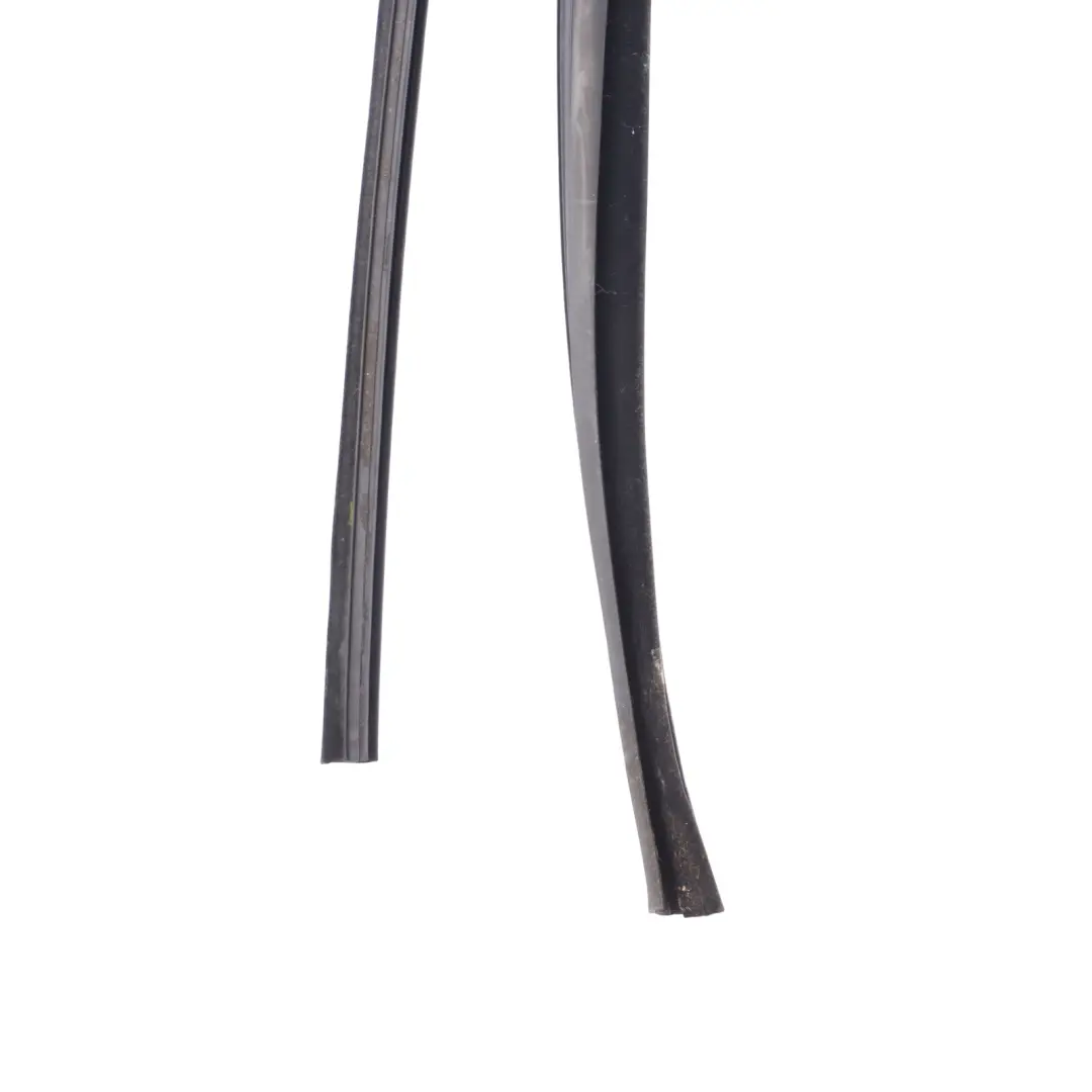 Ford Mondeo IV Door Window Weatherstrip Gasket Seal Rear Left N/S - SKU 7S71-A25825-AU - Part number 7S71-A25825-AU