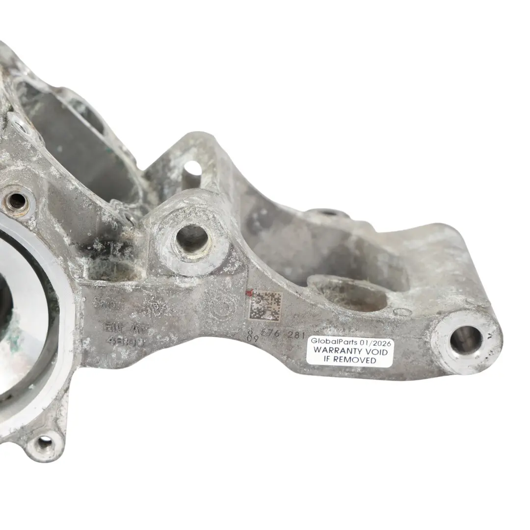 Soporte De La Bomba De Agua Refrigerante Del Motor 8576281 para BMW F45 Mini F60 con número de pieza 8472053 BMW F45 Mini F60 Soporte De La Bomba De Agua Refrigerante Del Motor 8576281 - SKU 8472053 - Número de pieza 8472053
