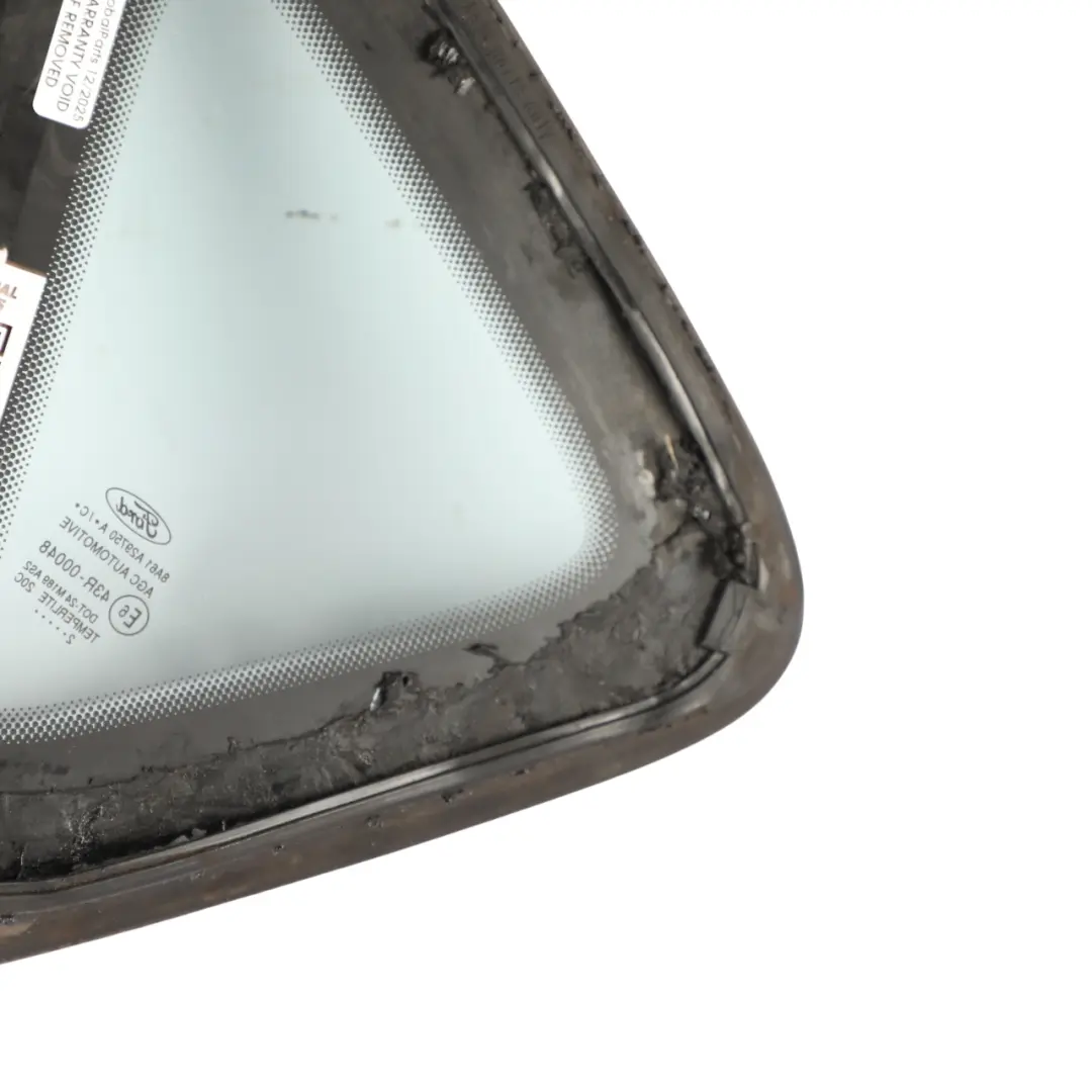 Ford Fiesta Mk7 Hinteres Viertel Glas Fenster Rechts AS2 - SKU 8A61-A29750-AC - Teilenummer 8A61-A29750-AC
