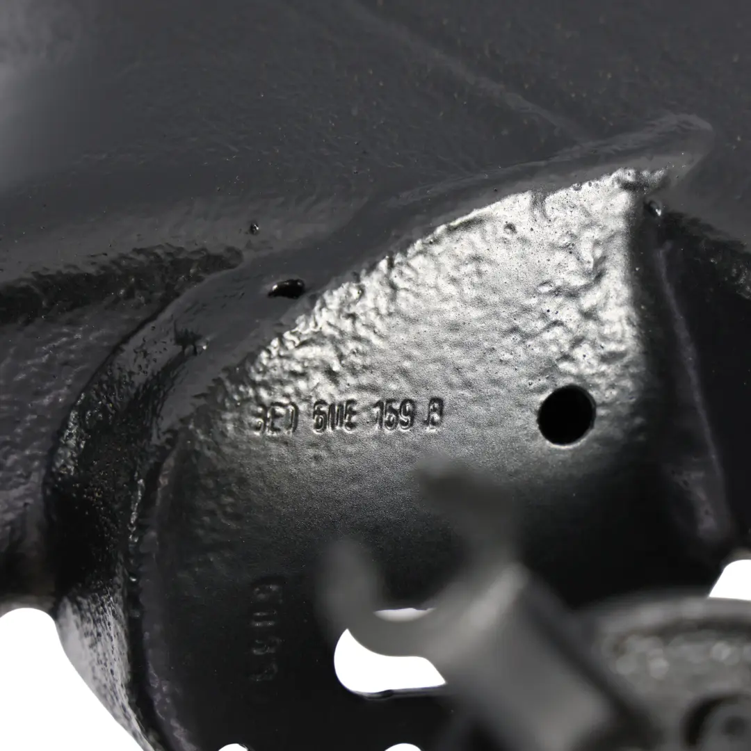 Audi A4 B7 Eje Trasero Puente Subchasis Viga Portadora Montaje - SKU 8E0505235BP - Número de pieza 8E0505235BP