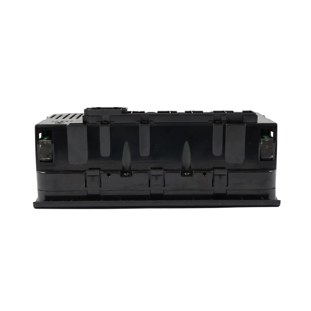 Panel Sterowania Ogrzewaniem Klimatyzacji do Audi A4 B7 o numerze 8E0820043AL Audi A4 B7 Panel Sterowania Ogrzewaniem Klimatyzacji - SKU 8E0820043AL - Numer Części 8E0820043AL