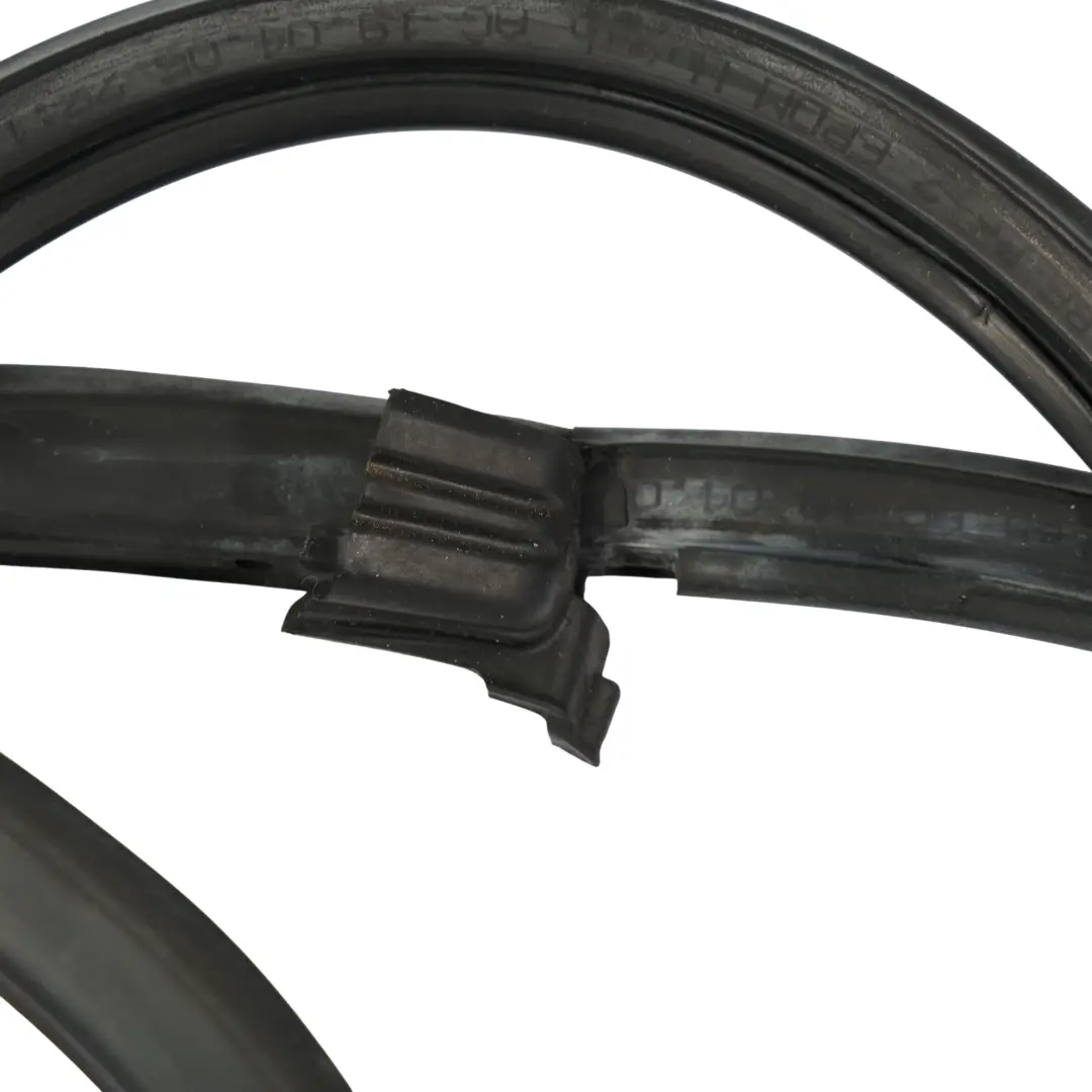 Puerta Delantera Borde Sello Marco Goma Junta Izquierda para Audi A4 B7 con número de pieza 8E0837911L Audi A4 B7 Puerta Delantera Borde Sello Marco Goma Junta Izquierda - SKU 8E0837911L - Número de pieza 8E0837911L