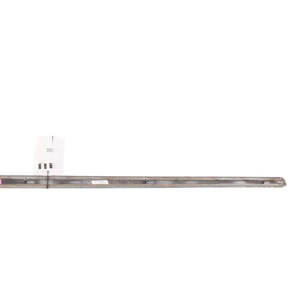 Audi A4 B7 Door Moulding Front Right O/S Trim Strip Light Silver Metallic - Y7W - SKU 8E0853954-LS - Part number 8E0853954