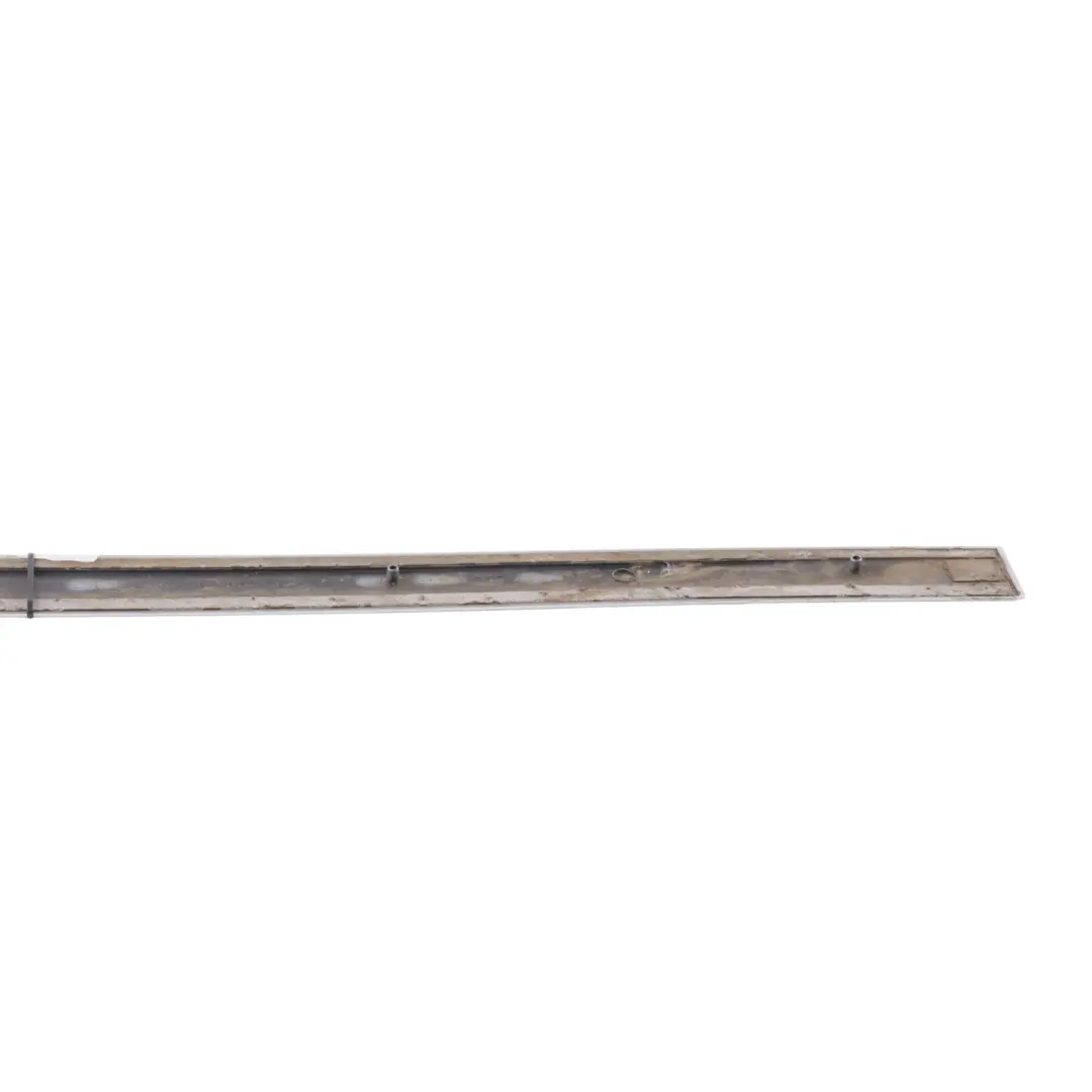 Audi A4 B7 Baguette Porte Arrière Gauche S-Line Argent Clair Y7W - SKU 8E0853963-LS - Numéro de pièce 8E0853963