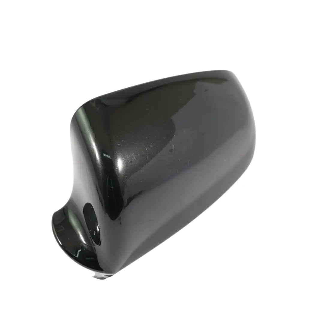 Cache Rétroviseur Extérieur Gauche Noir Phantom - Z9Y pour Audi A4 B7 à propos du numéro de pièce 8E0857507B Audi A4 B7 Cache Rétroviseur Extérieur Gauche Noir Phantom - Z9Y - SKU 8E0857507B-PHB - Numéro de pièce 8E0857507B