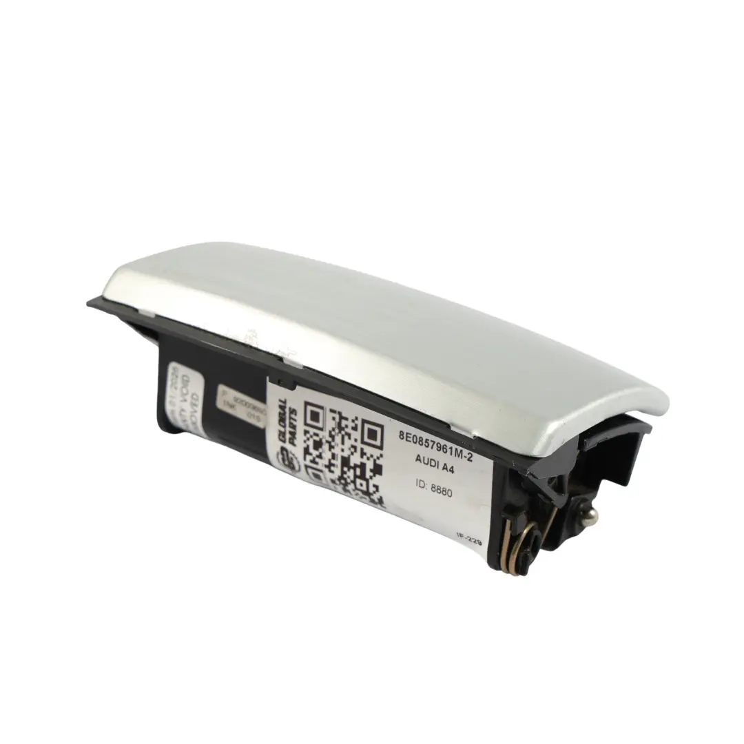 Audi A4 B7 Cenicero Insertar Consola Central Trasera Plata - SKU 8E0857961M-2 - Número de pieza 8E0857961M