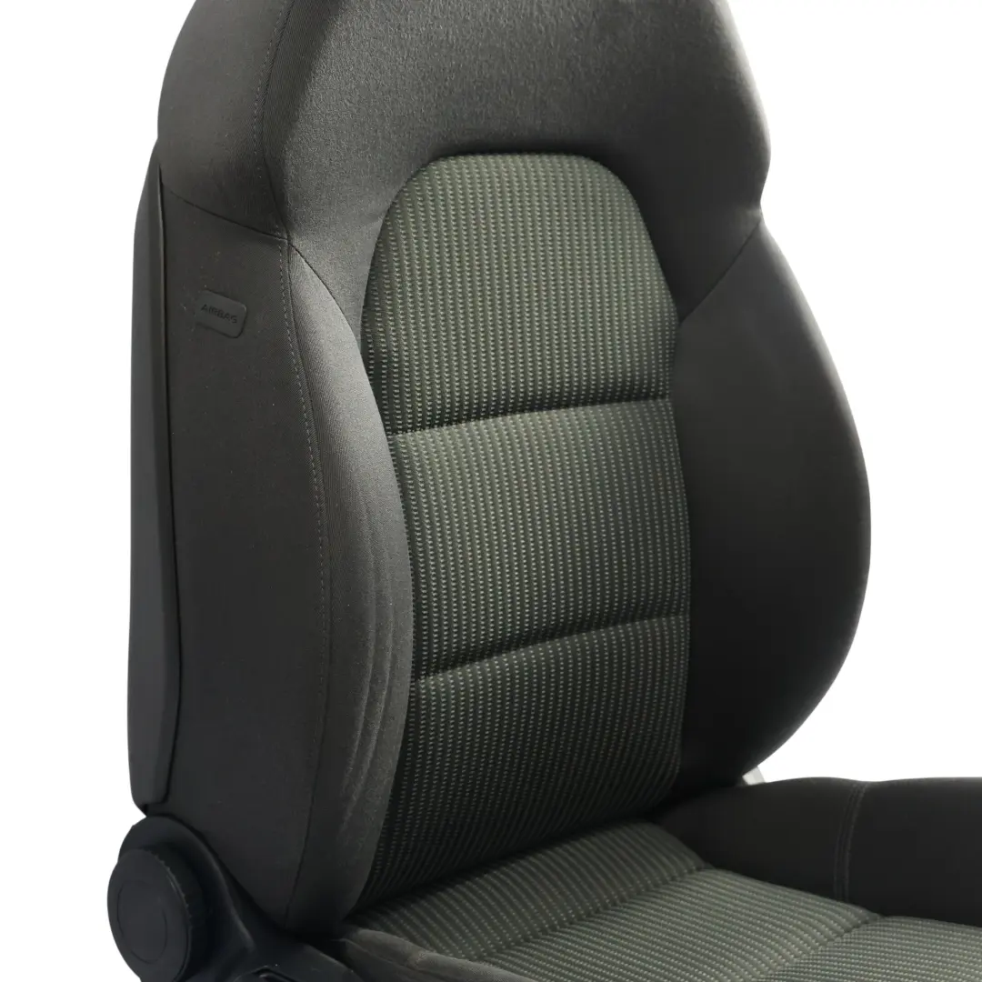 Audi A4 B7 Sport Sitz Vorne Rechts Interieur Stoff Panther Soul Schwarz - SKU 8E0881806Q-1 - Teilenummer 8E0881806Q