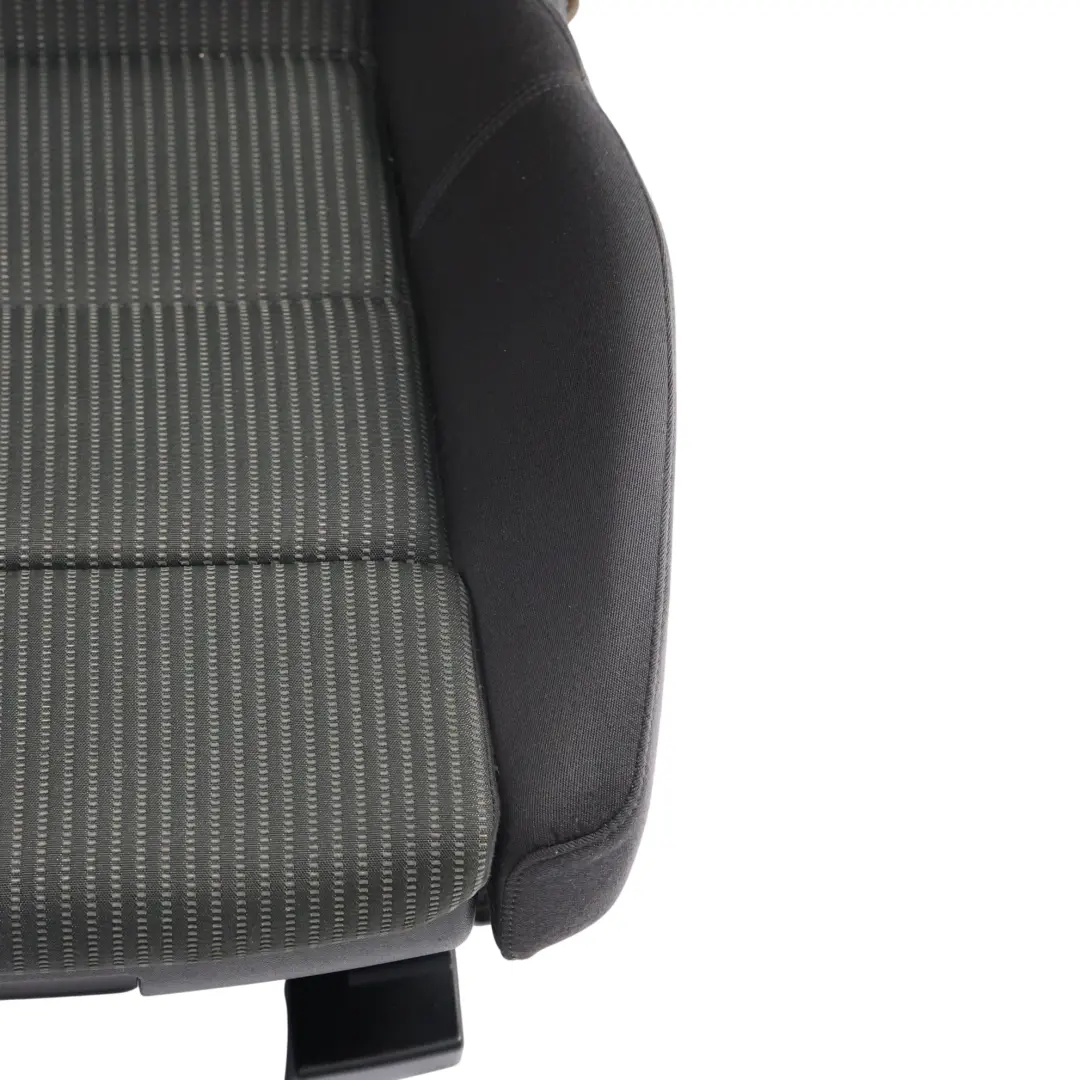 Asiento Delantero Derecho Tela Interior Panther Soul Negro para Audi A4 B7 Sport con número de pieza 8E0881806Q Audi A4 B7 Sport Asiento Delantero Derecho Tela Interior Panther Soul Negro - SKU 8E0881806Q-1 - Número de pieza 8E0881806Q