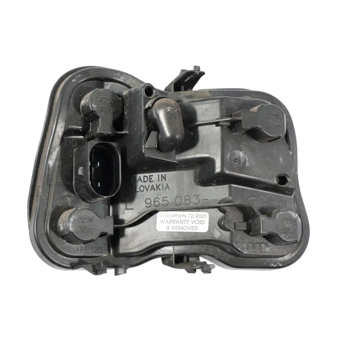 Luz Trasera Portalámparas Carcasa Izquierda para Audi A4 B7 Sedan con número de pieza 8E5945257B Audi A4 B7 Sedan Luz Trasera Portalámparas Carcasa Izquierda - SKU 8E5945257B - Número de pieza 8E5945257B