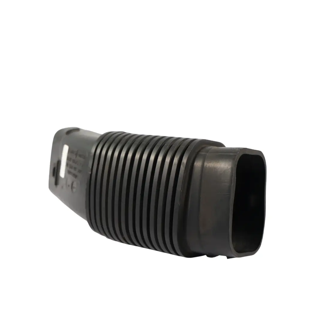 Mk4 Air Intake Guide Duct Tube Hose Pipe 2.2 TDCi 8G91-6C646-AE to Ford Mondeo with Part number 8G91-9A675-CB Ford Mondeo Mk4 Air Intake Guide Duct Tube Hose Pipe 2.2 TDCi 8G91-6C646-AE - SKU 8G91-9A675-CB - Part number 8G91-9A675-CB